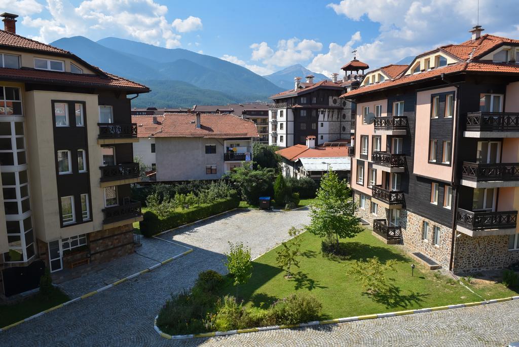 Hotel Bojur & Bojurland Apartment Complex Bansko Bagian luar foto