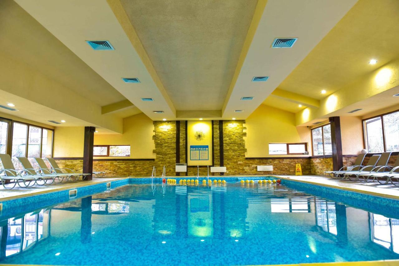 Hotel Bojur & Bojurland Apartment Complex Bansko Bagian luar foto