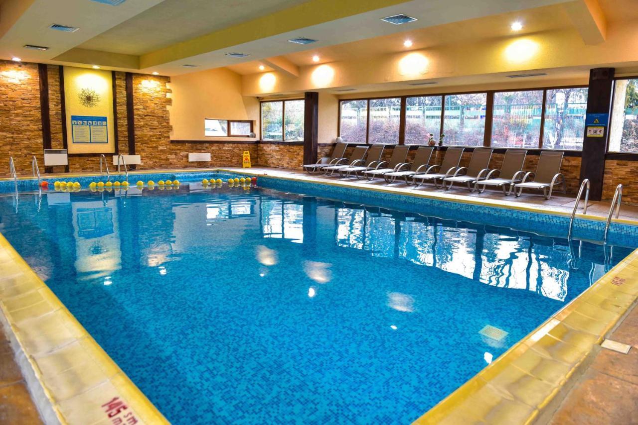 Hotel Bojur & Bojurland Apartment Complex Bansko Bagian luar foto